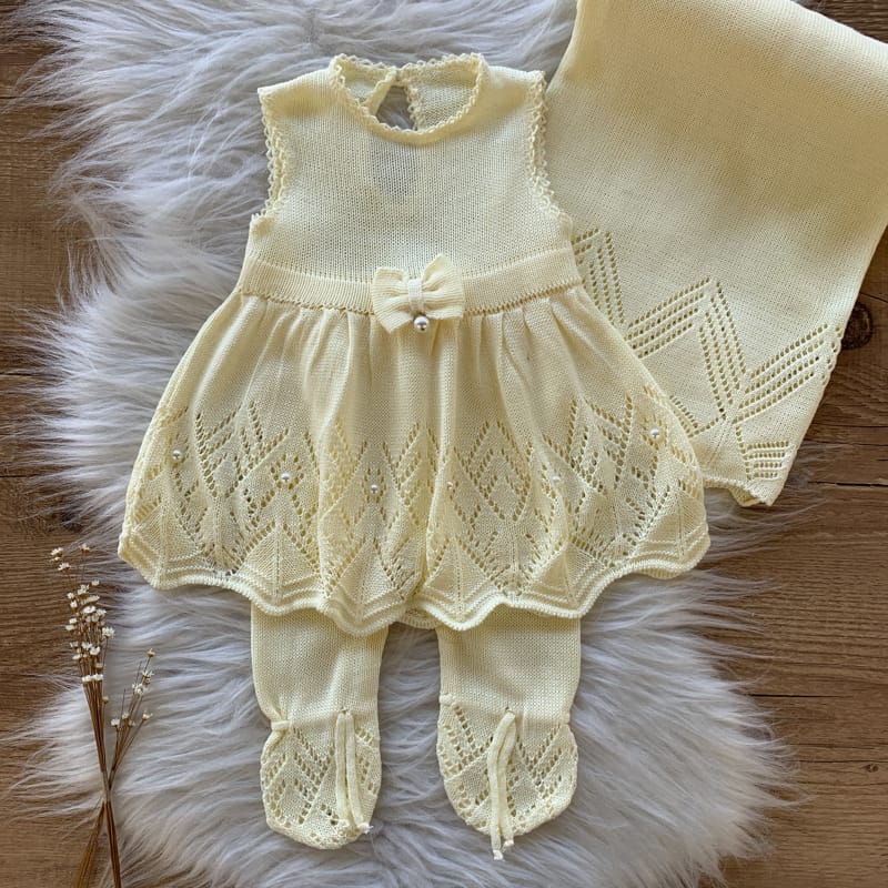 Saida Maternidade Lacinho e Pérolas 3 Peças Amarelo Pó