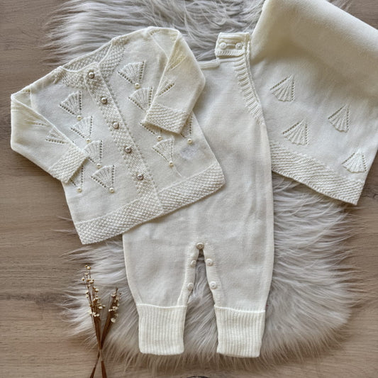 Saída Maternidade Trama Leque com Pérolas 3 Peças Pérola