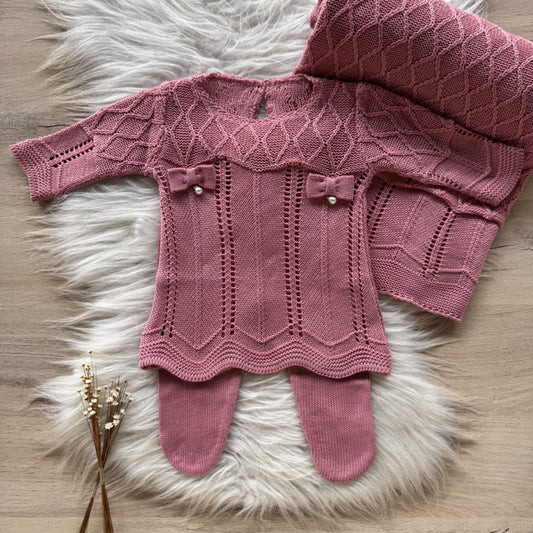 Saída Maternidade Losangos com Pérolas Detalhe Lacinhos Rosa